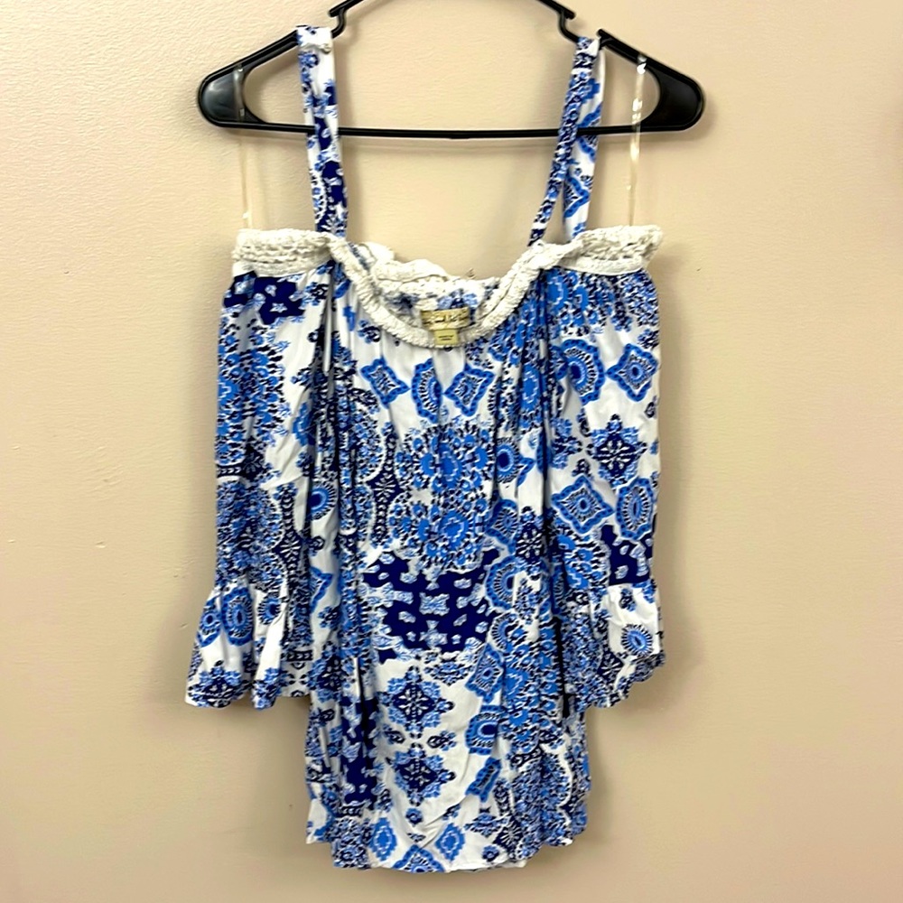 Floral top